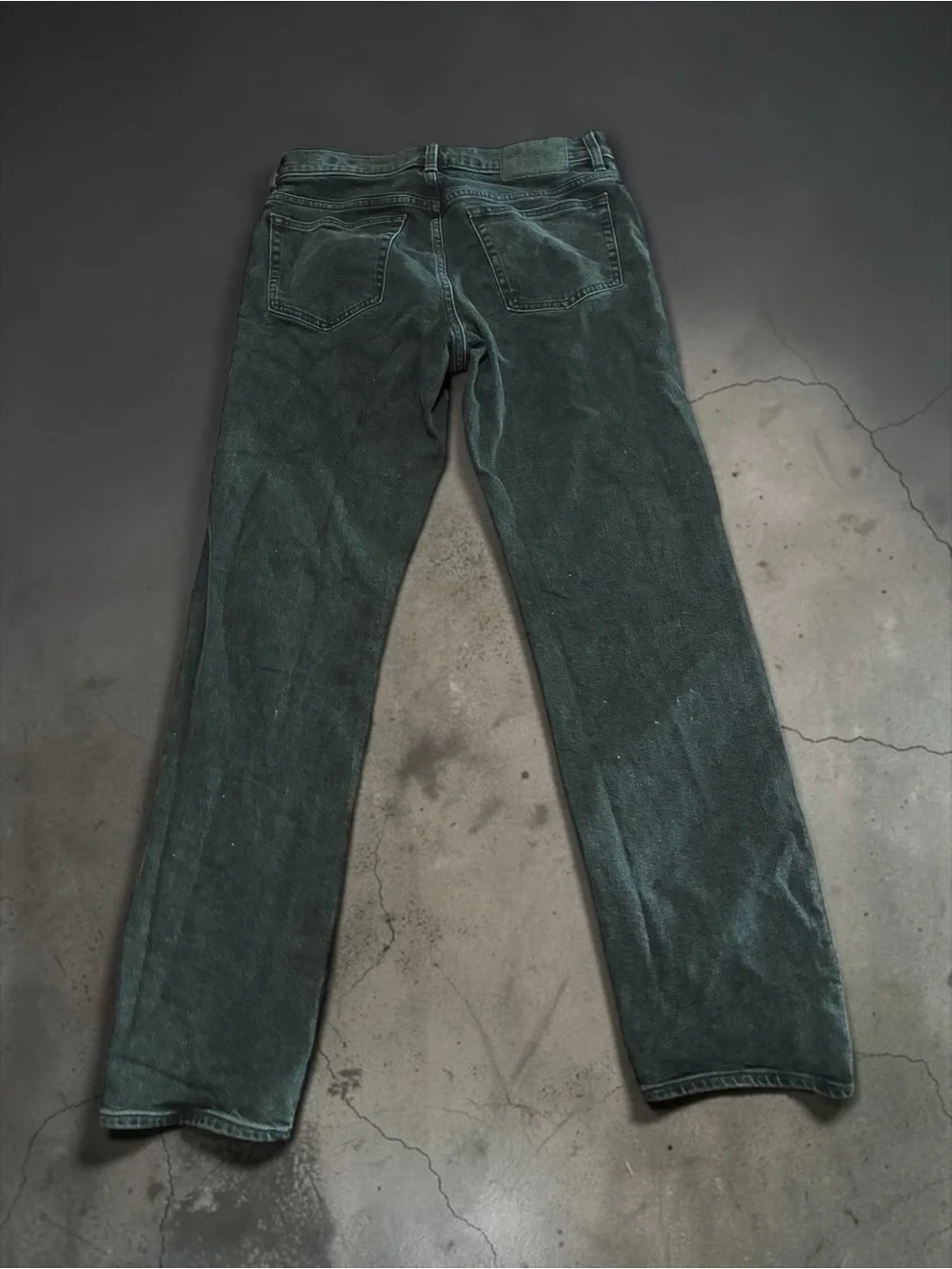 Madewell Straight Men’s Jeans in Washed Black